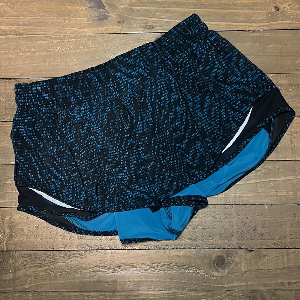 Lululemon Hotty Hot shorts